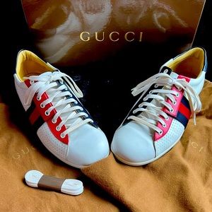 Gucci bowling sneaker 2008. Used.